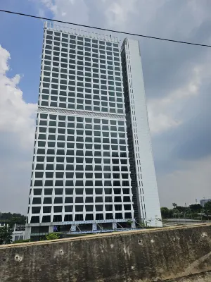 The Acacia Hotel & Resort Jakarta Eksterior Photos