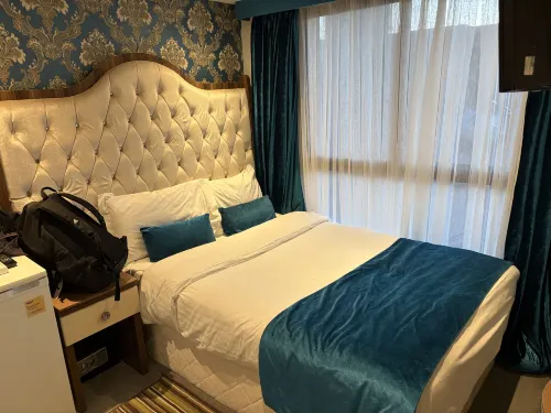 Vilenza Hotel Rooms Photos