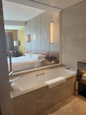 Hyatt Regency Shenzhen Yantian Rooms Photos
