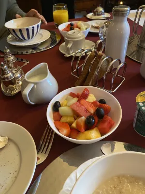 Grosvenor Villa Dining Photos