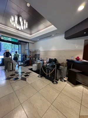 the b hakata Public Areas Photos