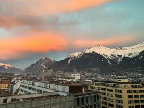 Motel One Innsbruck Circondario Photos