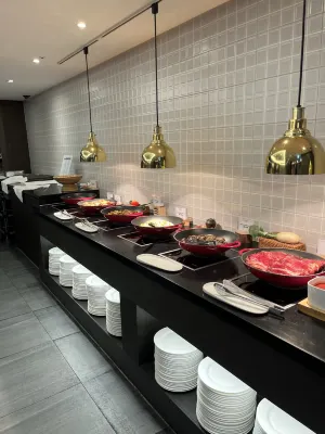 Ramada Hotel & Suites by Wyndham Seoul Namdaemun Dining Photos