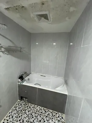 We House Guest House Kamar Photos
