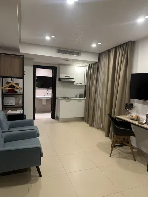 Maia Hotel Suites Photos