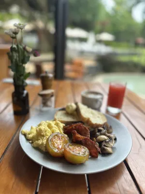 S Resorts Hidden Valley Bali Makanan Photos