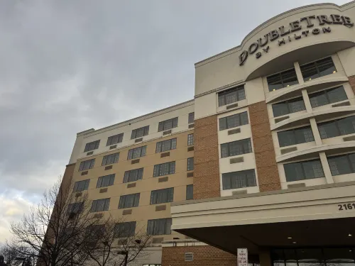 DoubleTree by Hilton Dulles Airport - Sterling Exterior Photos