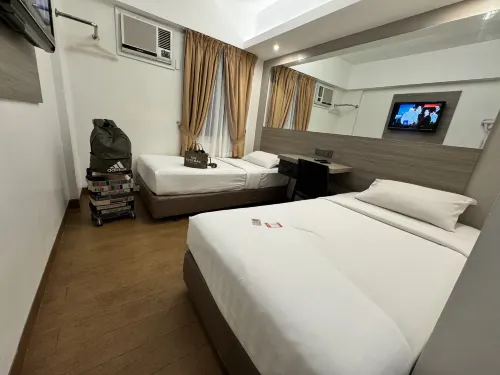 Red Planet Cebu Rooms Photos