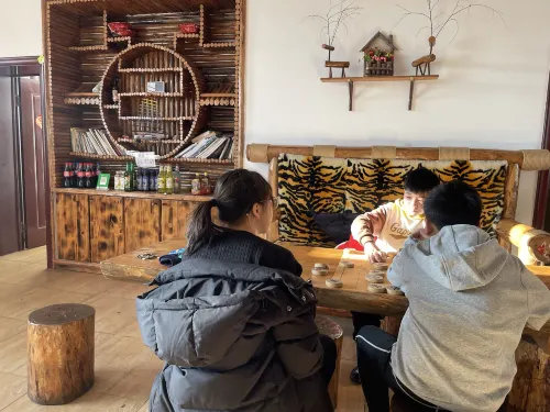 Romantic Tours in Arctic Village Aree comuni Photos