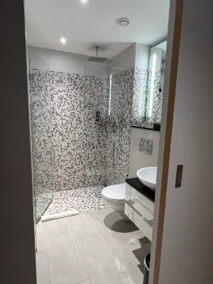 Leonardo Hotel Zurich Airport Rooms Photos