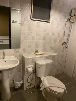 B2 Santitham (Wat Jed Yod) Boutique & Budget Hotel Kamar Photos