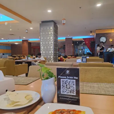 Grand Basko Hotel Makanan Photos
