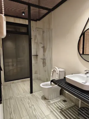 38PC Boutique Hotel Rooms Photos