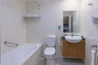 Nesuto Canberra Zimmer Photos
