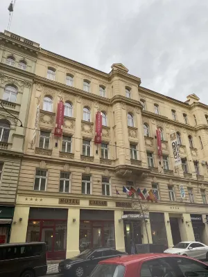 Hotel Caesar Prague Esterni Photos