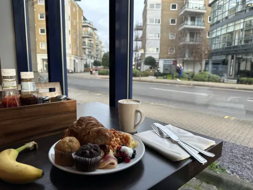 Holiday Inn Express London - Wandsworth Ristorazione Photos