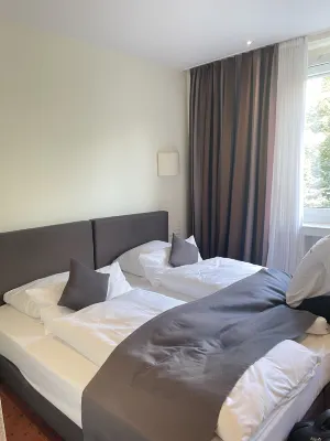 Trip Inn Hotel Esplanade, Düsseldorf Zimmer Photos