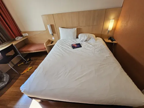 Hôtel Ibis Paris Montmartre 18ème Chambres Photos
