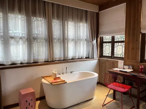 Qingmei Xueshe Shilily Hot Spring Hotel Rooms Photos