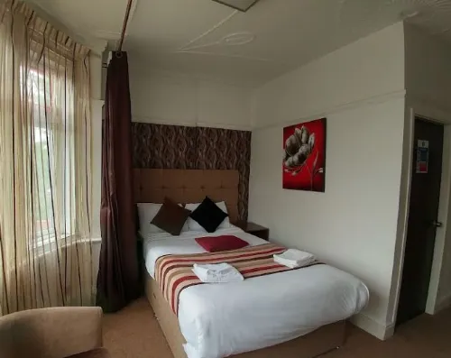 Trivelles Mayfair,Stockport Rooms Photos