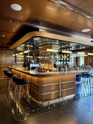 Hyatt Centric Zhongshan Park Shanghai Dining Photos