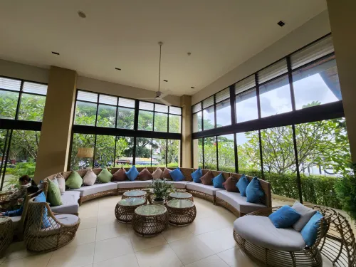 Recenta Suite Phuket Suanluang Aree comuni Photos