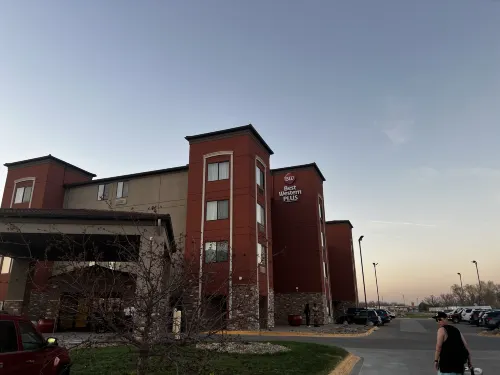 Best Western Plus Omaha Airport Inn Exterior Photos