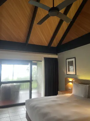 DoubleTree by Hilton Fiji - Sonaisali Island Rooms Photos