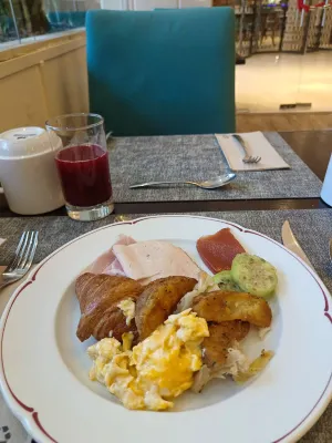 Sheraton Santiago Hotel and Convention Center Dining Photos