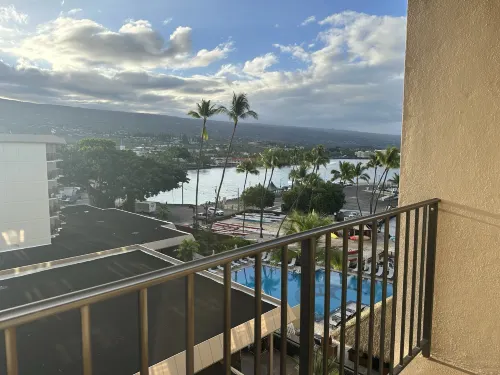 Courtyard by Marriott King Kamehameha's Kona Beach Hotel Photos