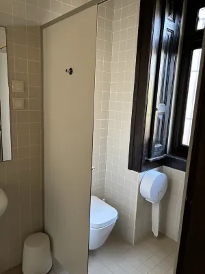 Sant Jordi Hostels Lisbon Kamar Photos