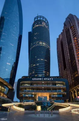 Grand Hyatt Abu Dhabi Hotel and Residence Emirates Pearl Exterior Photos