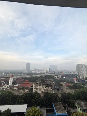 Red Planet Bekasi Xung quanh Photos