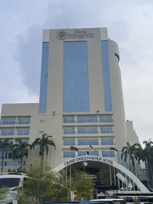Grand Darul Makmur Hotel Kuantan Exterior Photos