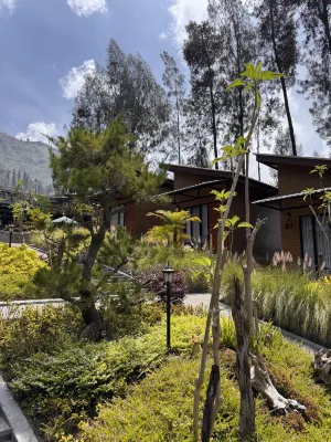 Manis Ae Cabin & Resto Bromo Photos