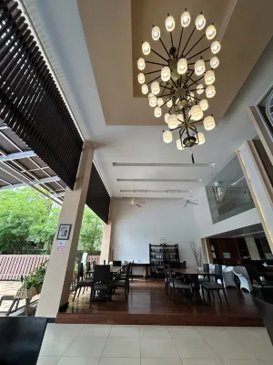 Peach Blossom Resort Phuket Photos