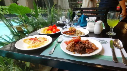 L'Fisher Hotel Bacolod Spisning Photos