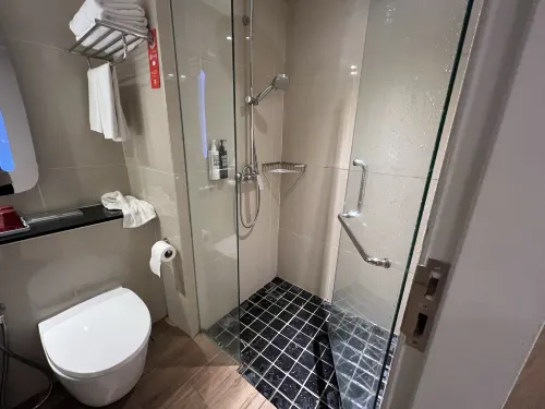 Ibis Kuala Lumpur City Centre Kamar Photos