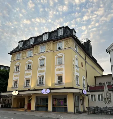 Hotel Schlosskrone Extérieur Photos