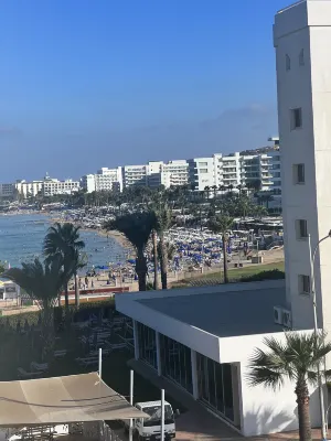 Evalena Beach Hotel Рядом с отелем Photos