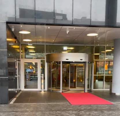 Steigenberger Airport Hotel Amsterdam Öffentliche Flächen Photos
