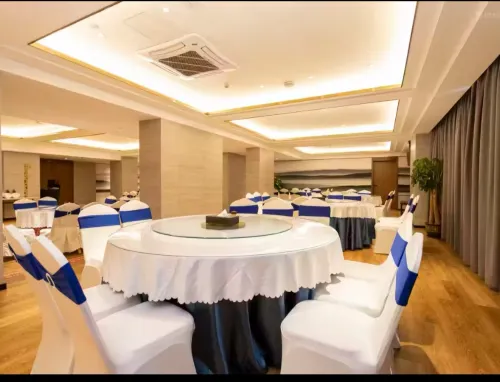 Nanning Jinshuiwan International Hotel ( Nanhu Park Macun Subway Station) Питание Photos