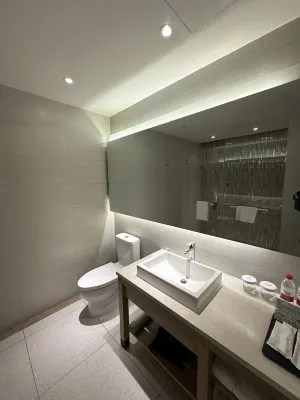 Hyatt Place Sanya City Center Rooms Photos