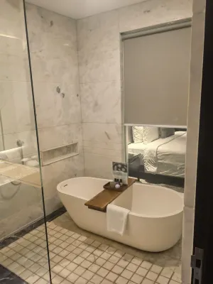 JHL Solitaire Gading Serpong Kamar Photos