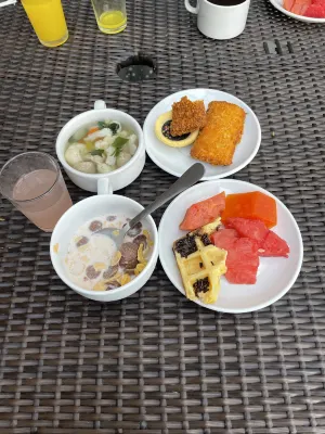 Hotel d'Season Premiere Jepara Makanan Photos