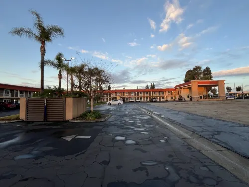 Ontario Inn & Suites Aree comuni Photos