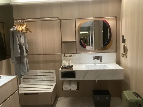WOLO Kuala Lumpur Kamar Photos