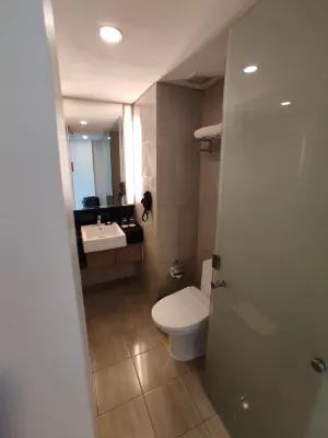 Swiss-Belinn Tunjungan, Surabaya Kamar Photos