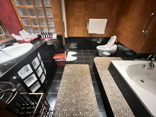 Mom Tri's Villa Royale Номера Photos