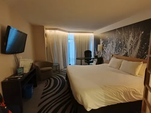 Novotel Toronto North York Rooms Photos